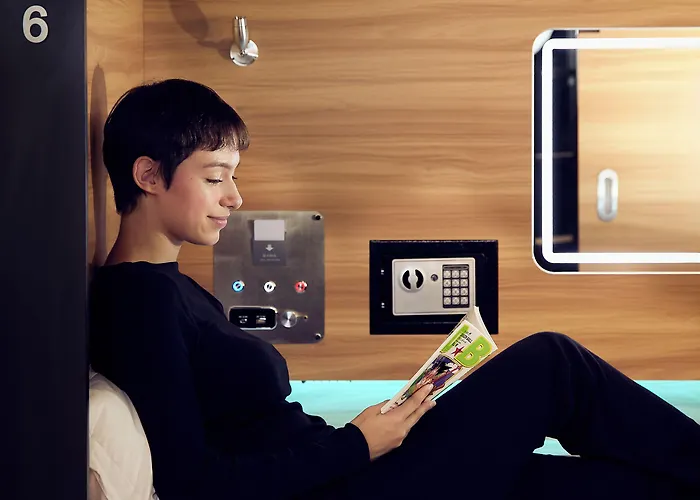 Capsule Hotel Montreal